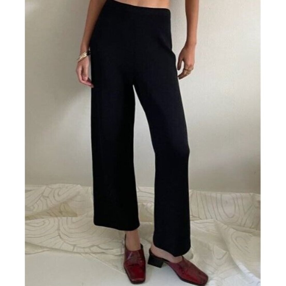 St John Sport Black Santana Knit Cropped Pants Size 6